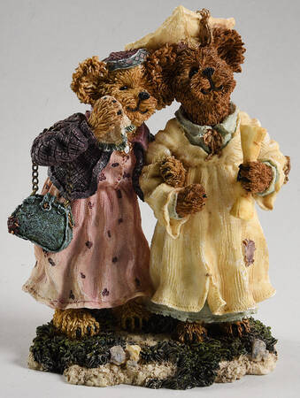 The Bearstone Collection Momma Berriproud With Jamie - No Box by Boyds Bears