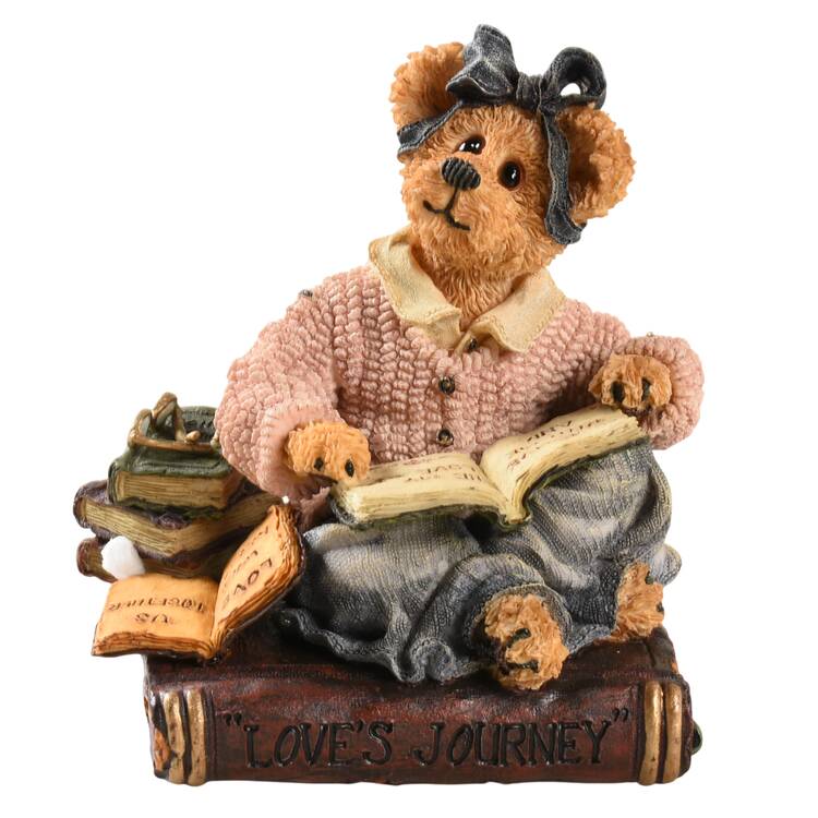 The Bearstone Collection Victoria Lynn Great Escapes - Boxed