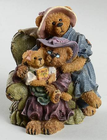 The Bearstone Collection Momma, Grammy&Darla Generations Of Love - Boxed