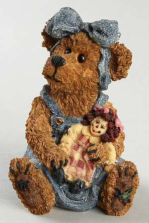 The Bearstone Collection Sally Quignapple With Annie-Ole Friends  - Boxed