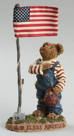 The Bearstone Collection Sammy Bearmerican I Pledge Allegiance - Boxed