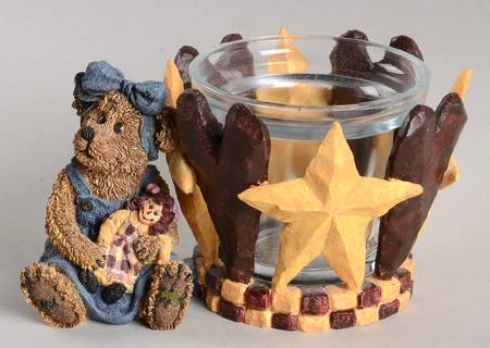 The Bearstone Collection Sally Quignapple W/ Annie-Votive  - Boxed