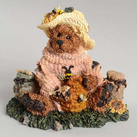 The Bearstone Collection Bailey-Honey Bear - Boxed