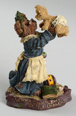 The Bearstone Collection Gammy With Babykins-Love Never Fails - Boxed