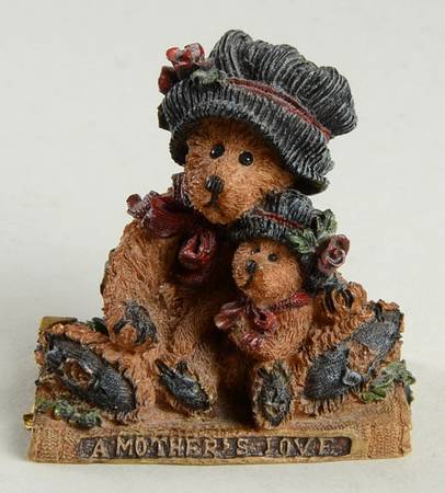 The Bearstone Collection A Mother's Love - No Box 116a