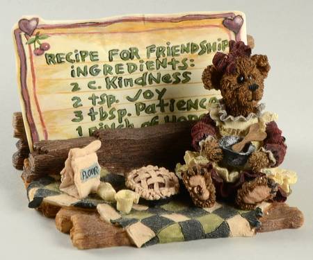 The Bearstone Collection Sweetie Pie's Recipe For Friendship - Boxed