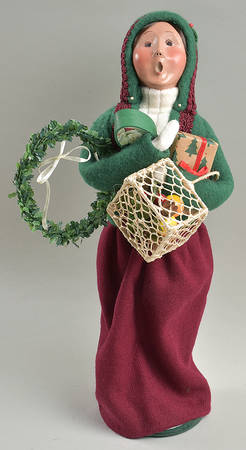 Traditional Assorted Carolers Woman With Wreath And Fruit Basket - No Box
