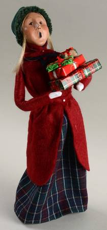 Traditional Assorted Carolers Woman With Presents - No Box