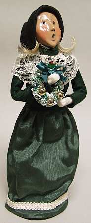 Victorian Assorted Carolers Woman With Wreath Green Dress - No Box