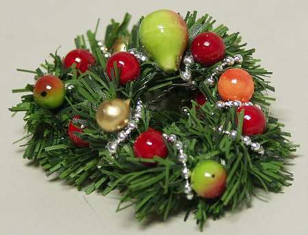 Traditional Assorted Carolers Two Small Wreaths - No Box