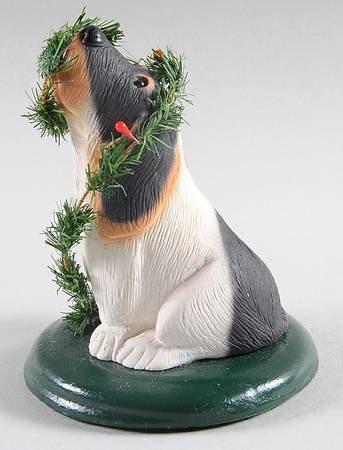 Singing Dogs Dog With Garland - No Box