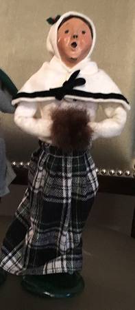 Traditional Assorted Carolers Woman With Muff-White Coat Black Trim - Nb1025, No Box