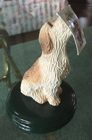Singing Dogs Dog With Card - No Box