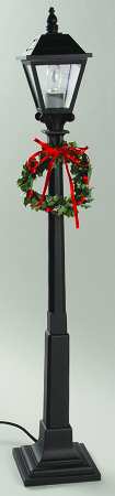 Accessories Lamppost With Wreath - No Box