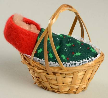 Traditional Assorted Carolers Baby In Basket-Eyes Closed - Nb755, No Box