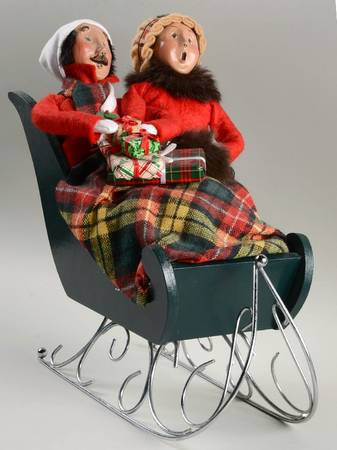 Traditional Assorted Carolers Couple In Sleigh - Nb780, No Box