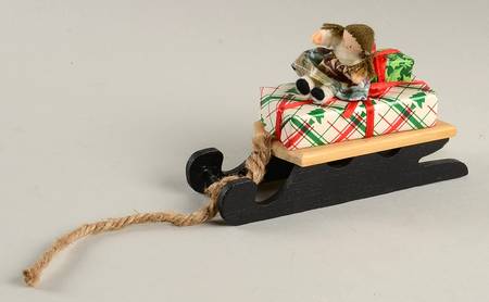 Accessories Sled With Gifts - No Box