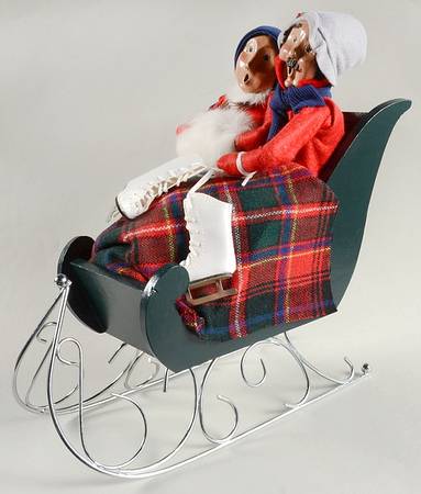 Traditional Assorted Carolers Couple In Sleigh With Skates - Nb817, No Box
