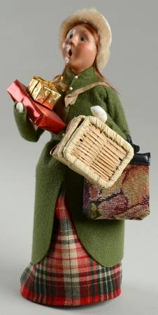 Traditional Assorted Carolers Traveler Woman - Nb940, No Box