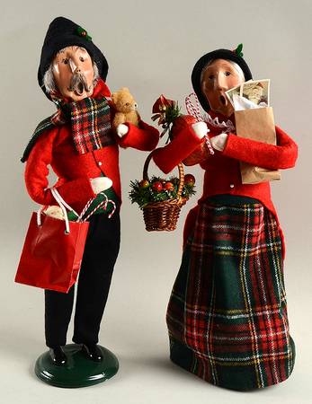 Traditional Assorted Carolers Shopper Grandparents - Red Coat - Nb1083, No Box