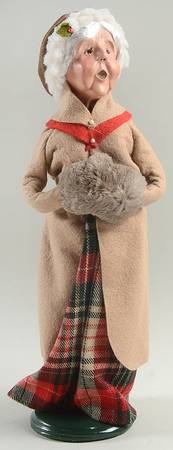 Traditional Assorted Carolers Grandmother With Muff-Tan Coat - No Box Nb1191