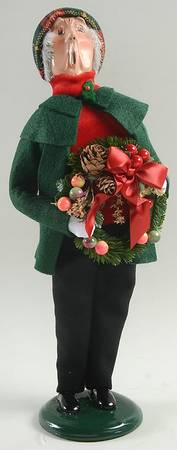 Traditional Assorted Carolers Grandfather With Wreath-Green Coat - No Box Nb1173