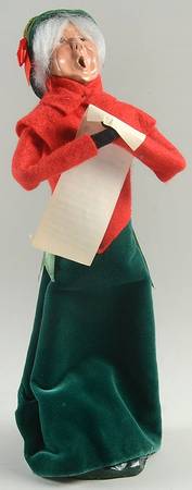 Traditional Assorted Carolers Grandmother With Music-Red Coat - No Box Nb1268