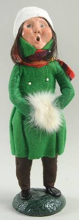 Traditional Assorted Carolers Girl With Muff-Green Coat - No Box Nb1264