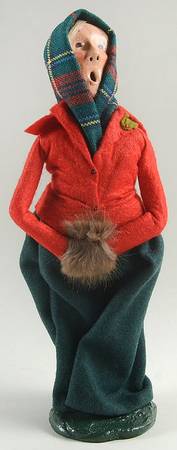 Traditional Assorted Carolers Woman With Brown Muff-Red Coat/Gree - No Box Nb1315