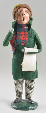 Traditional Assorted Carolers Glasses Man With Music-Green Coat - No Box