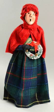 Traditional Assorted Carolers Woman With Wreath-Red Coat/Plaid Skirt - Nb1362, No Box