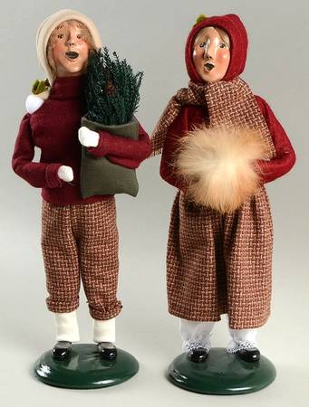 Traditional Assorted Carolers Boy And Girl-Burgundy Outfit - No Box Nb1468