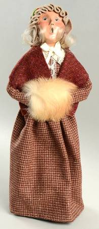 Traditional Assorted Carolers Woman With Muff-Burgundy Outfit - No Box Nb1467
