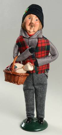 Traditional Assorted Carolers Man With Ham In A Basket-Grey Coat - No Box Nb1466