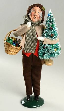 Traditional Assorted Carolers Grandfather With  Tree & Ornaments-Tan - No Box Nb1456