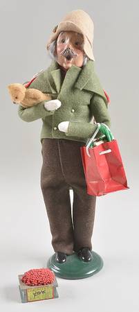 Traditional Assorted Carolers Grandfather Shopper With Berries - Nb776, No Box