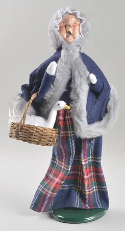 Traditional Assorted Carolers Grandmother With Goose-Blue Fur Trim - No Box Nb1582