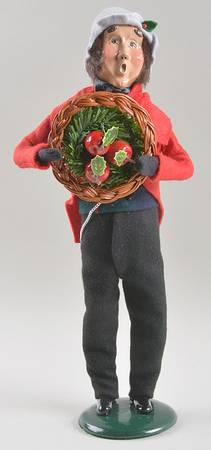 Traditional Assorted Carolers Man With Basket Of Apples-Red Coat - No Box Nb1566
