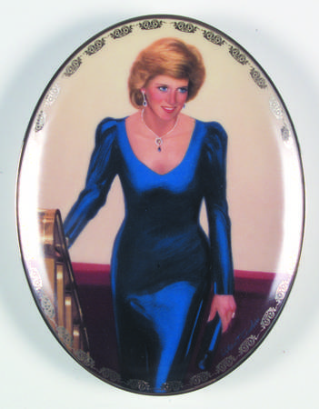 Diana:Queen of Our Hearts Enchanting Princess - No Box