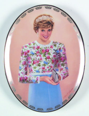 Diana:Queen of Our Hearts True Princess - No Box