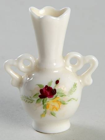 Boehm Giftware Miniature Bud Vase - No Box