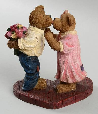 The Bearstone Collection Ronnie And Julie Kissington-Our Hearts  - Boxed