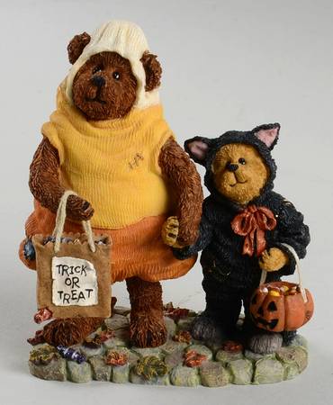 The Bearstone Collection Candy B. Corn With Scaredy Bear-Trick Or - Boxed