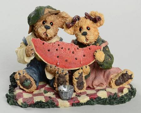 The Bearstone Collection Buster And Melonie McRind-Sweet Memories - With Box Bx394