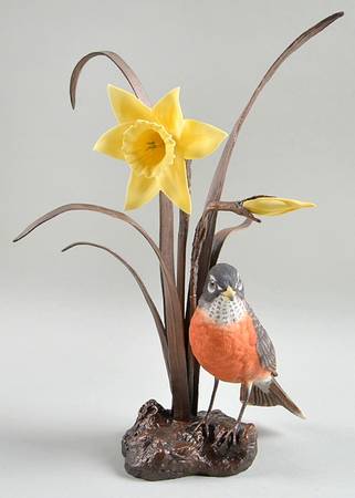 Songbirds of The Four Seasons Robin With Daffodil - No Box