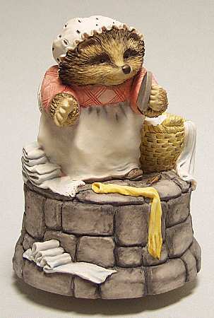 Beatrix Potter Music Box Mrs Tiggy-Winkle Flower Song - Boxed