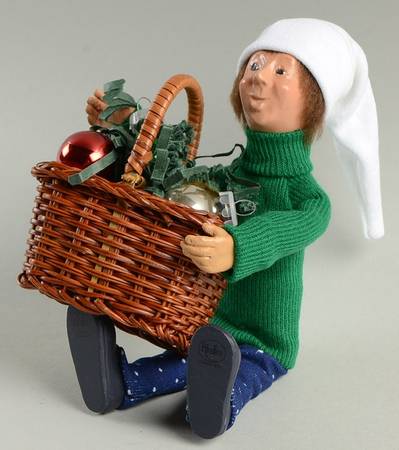 Kindles Kindle With Basket Of Ornaments-Green - No Box