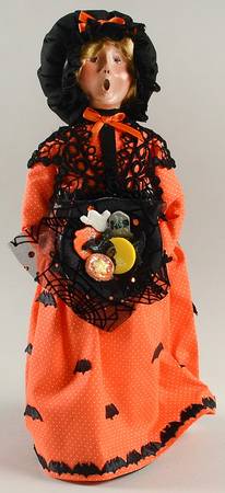 Halloween Carolers & Accessories Woman With Halloween Cookies - No Box