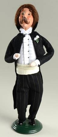 Wedding Carolers by Byers' Choice Ltd