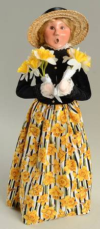 Spring & Summer Carolers Woman In Daffodils Skirt With Daffodils - No Box
